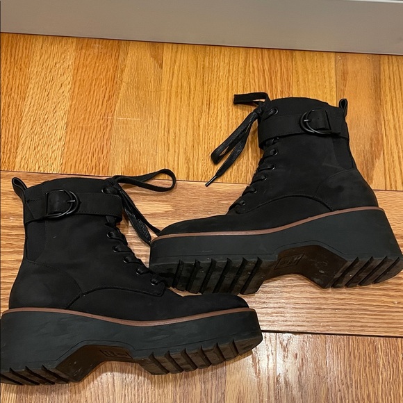 Blondo Black Lace-Up Combat Boots - Picture 5 of 6